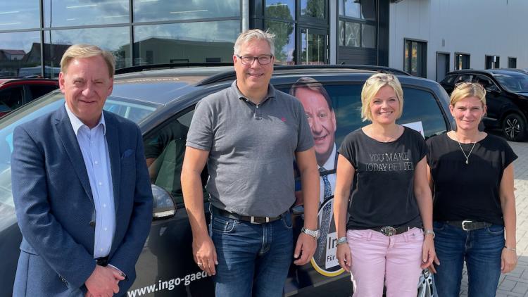 v.r.n.l. Beate Knoop, Birte Ganzer, Andreas Ganzer, Ingo Gädechens