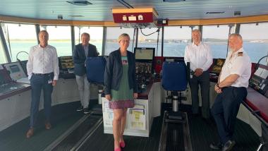 Ingo Gädechens zu Besuch bei der Reederei Scandlines mit Petra Nicolaisen, MdB